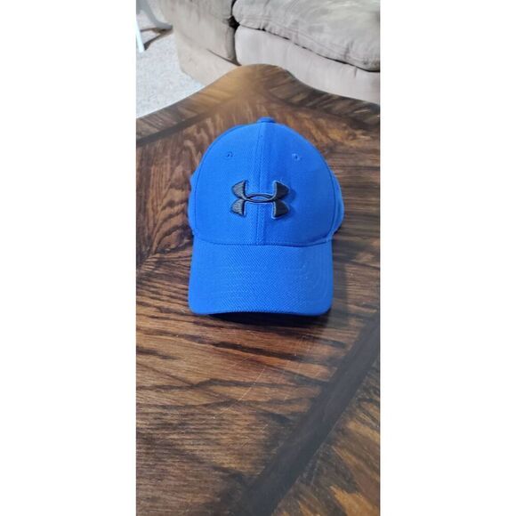 YOUTH UNDER ARMOUR HAT - Picture 1 of 4